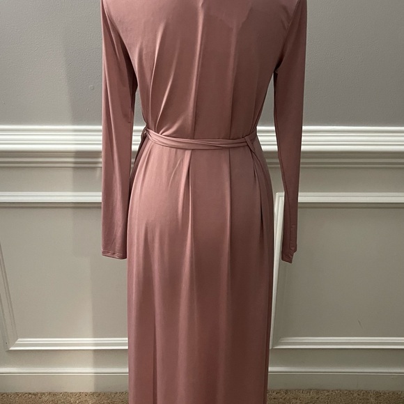 Women’s Robe - Picture 2 of 2